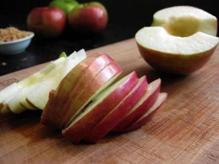 11. Apples taste better sliced