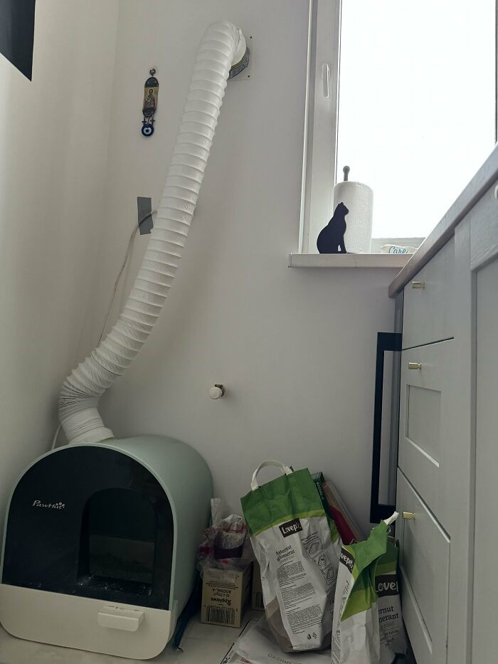 "Cat Litter Box Simple Fan Extractor"