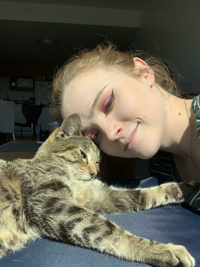 19. Hi Mom, I’m Losing My Best Friend Today. Please Send Love