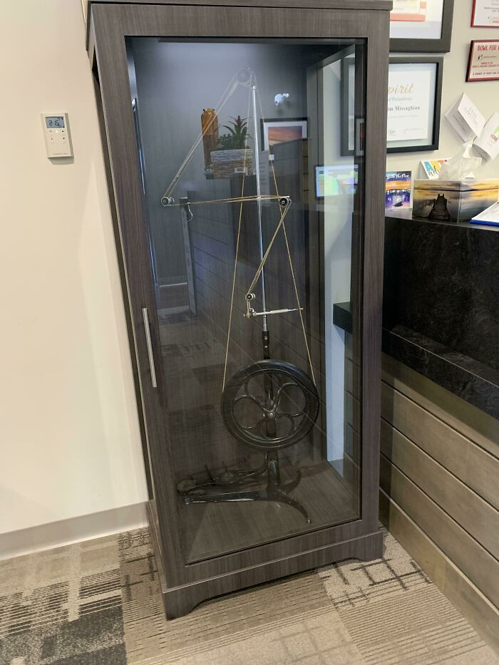 30. For Context: It's In A Dentists Office