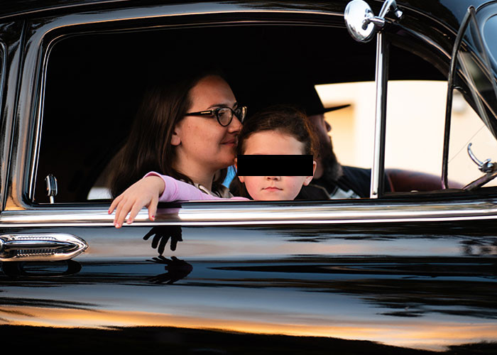 7. Waving will never be the same after this.