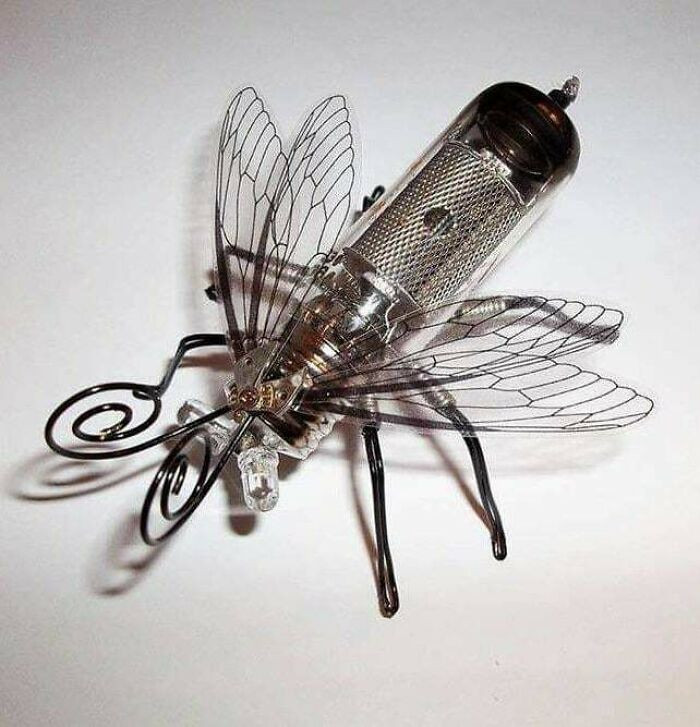 26. They upcycle bulbs, vacuum tubes, and watch parts to create steampunk-inspired insect brooches and sculptures