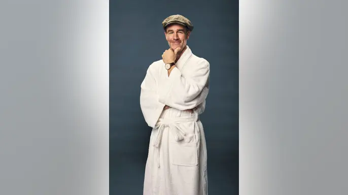 The actor suits up for The Real Full Monty, a powerful fox special aimed at raising awareness for cancer