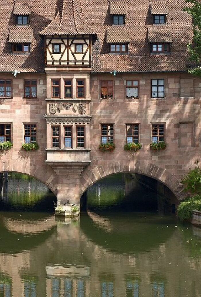 "One Of Europe’s Most Extraordinary Bridge Houses"