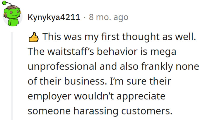 A Redditor agreed that the friend's behavior was unprofessional