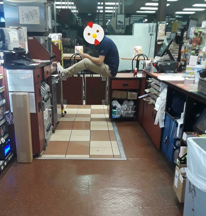 "Lazy Coworker Decided He Was Too Good To Help Ring Up A Line Of 5 People. Left Me High And Dry To Deal With Frustrated Customers"