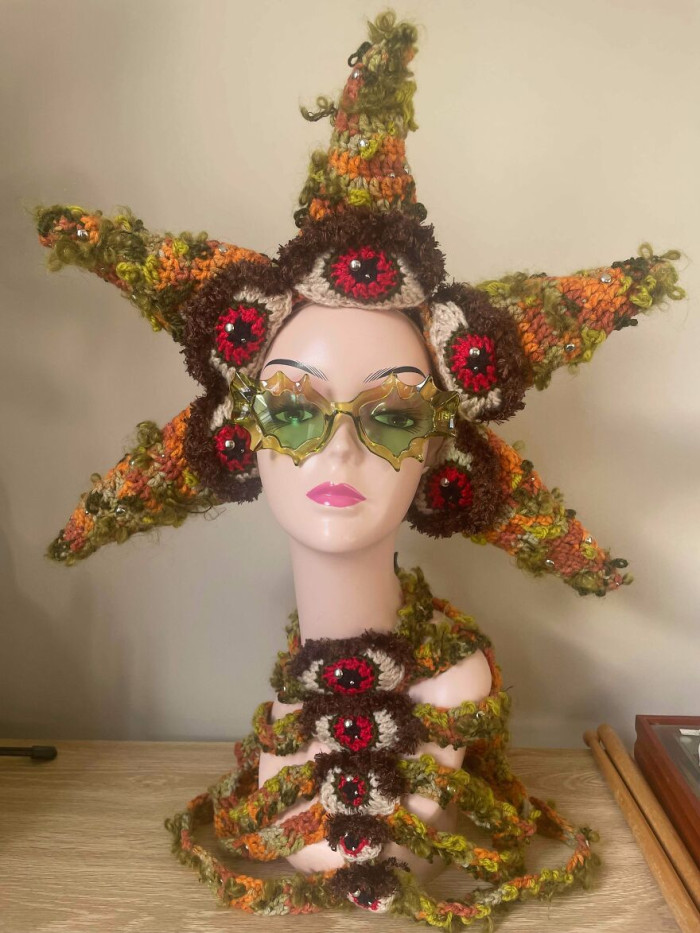 "Biblically Accurate Star Hat"