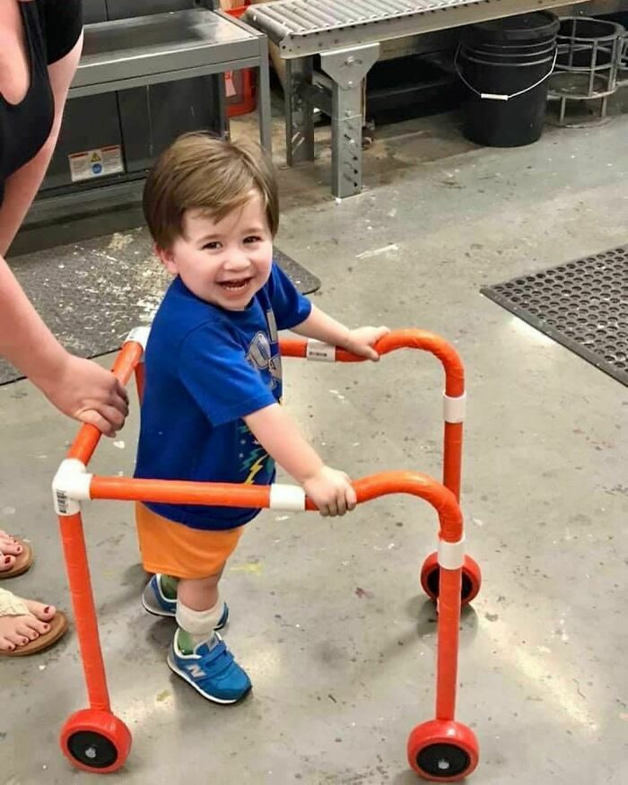 2. Home Depot staff made this kid his own walker out of PVC pipes after his parents told them that the insurance company might not pay for it, and they did it all for free
