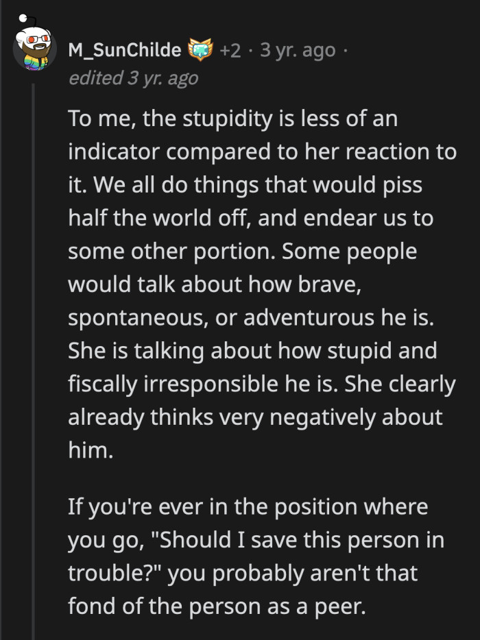 The commenter said it doesn't look like OP is very fond of her boyfriend based on her reaction.