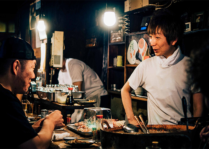 When the waitstaff is genuinely enthusiastic about the menu and recommends dishes based on flavor rather than price, you know you're in good hands.