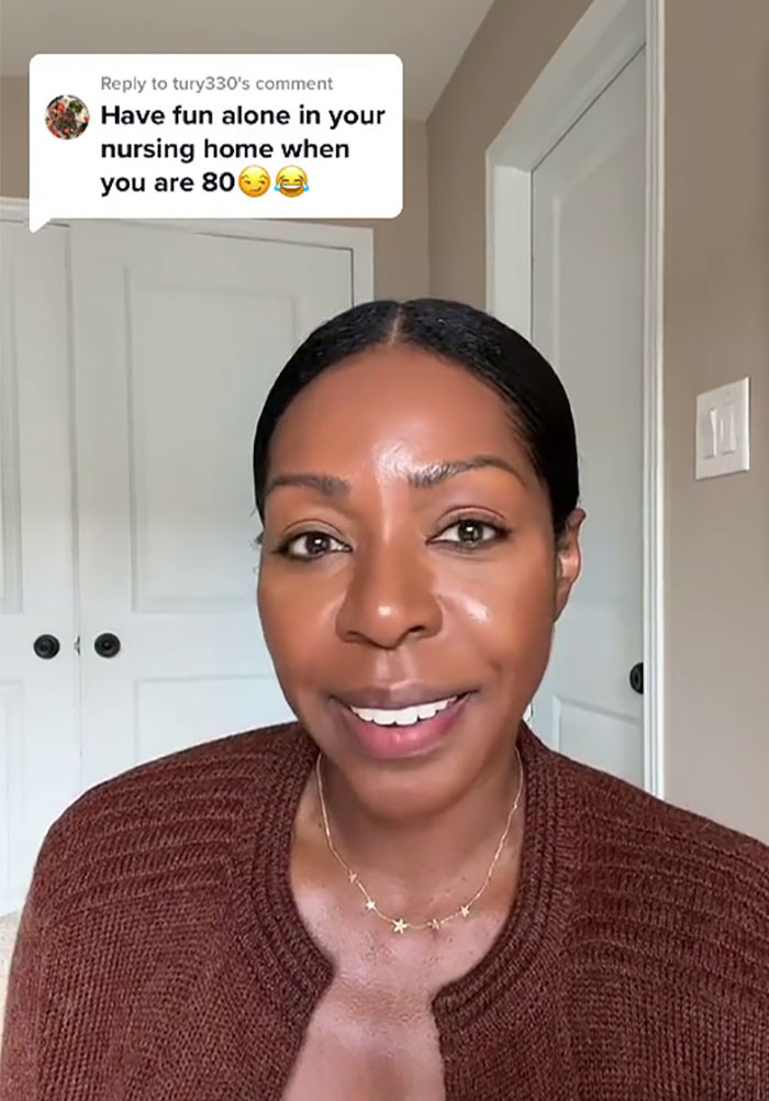Dominique Baker, a popular fashion and beauty influencer who has decided not to have children, gained significant attention online after responding to a mean comment in a viral post.