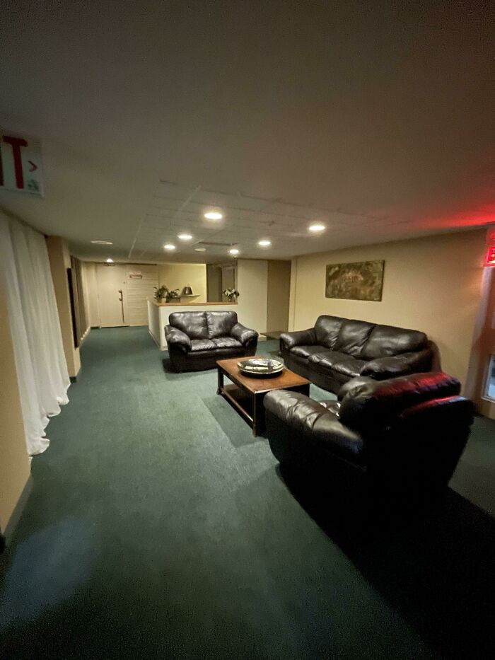 "This “Lounge Area” In A Local Hotel Makes Me Uneasy"