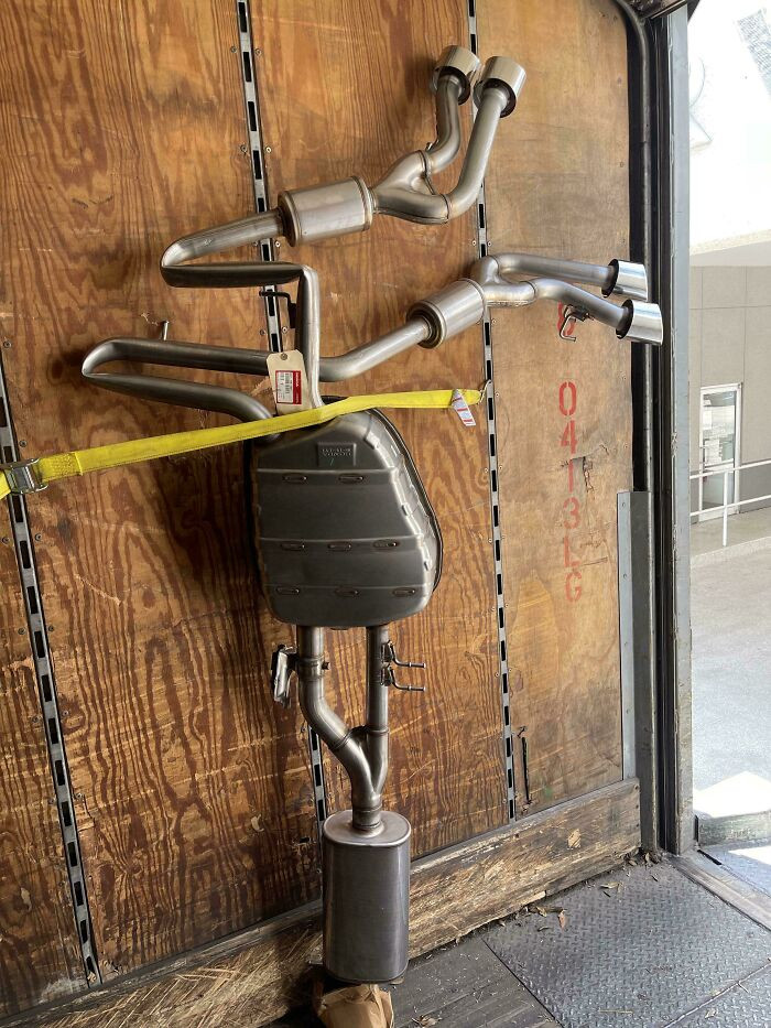 "Customer Has Been Waiting Over A Week For This. Waiters Gonna Wait Even Longer 😂"