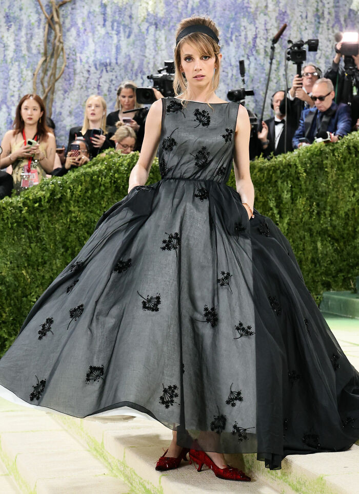 Lindsey Vonn at the 2026 Met Gala, sleek high fashion look