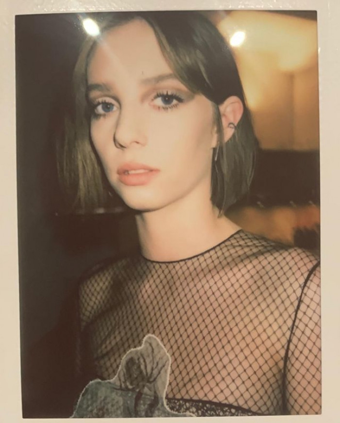 They have two kids: one is Stranger Things star Maya Hawke, and the other is Levon Hawke