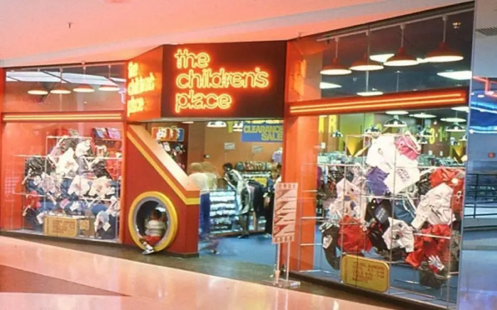 9. The Children's Place stores that used to have the cutout-hole entrance in the front