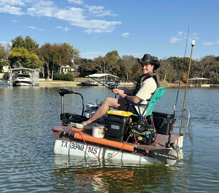 "I Built A Tiny Boat Out Of Junk I Found On Facebook Marketplace"
