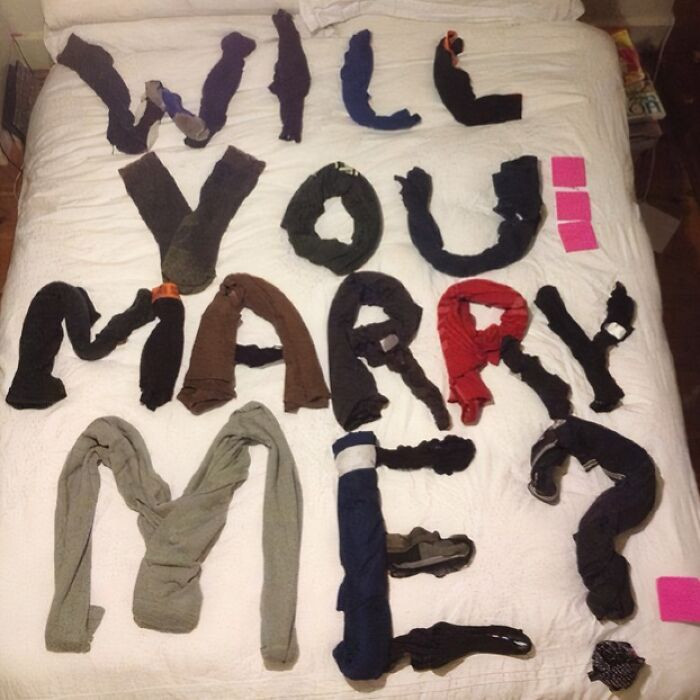 "My Friend Woke Up To This During The Week! A Clothing-Created Marriage Proposal"