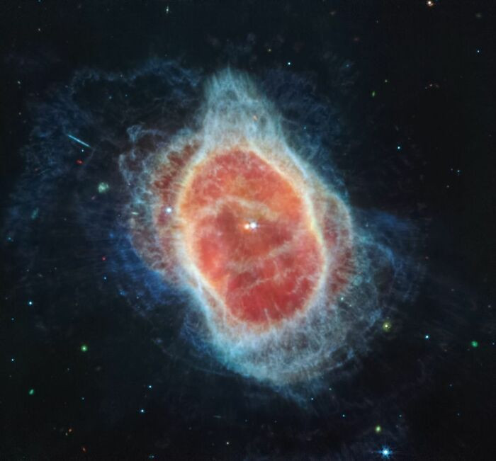 If you didn't tell me this was in space, I would think it's under a microscope.