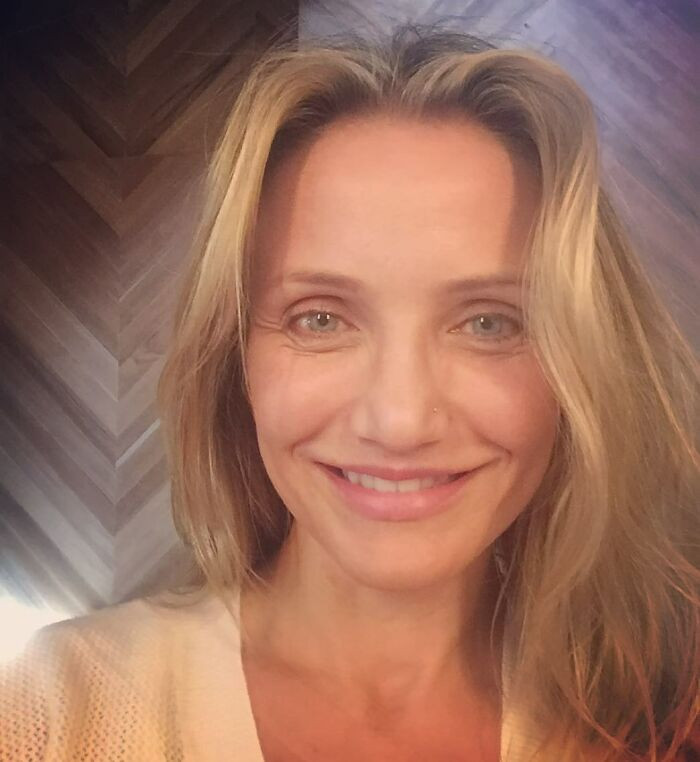1. Cameron Diaz without makeup on her face