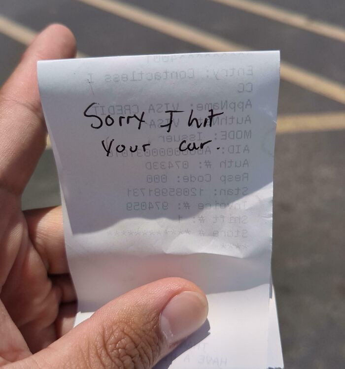 "Someone Left A Note Saying They're Sorry They Hit My Car But There's No Dents Or Scratch Anywhere At All"