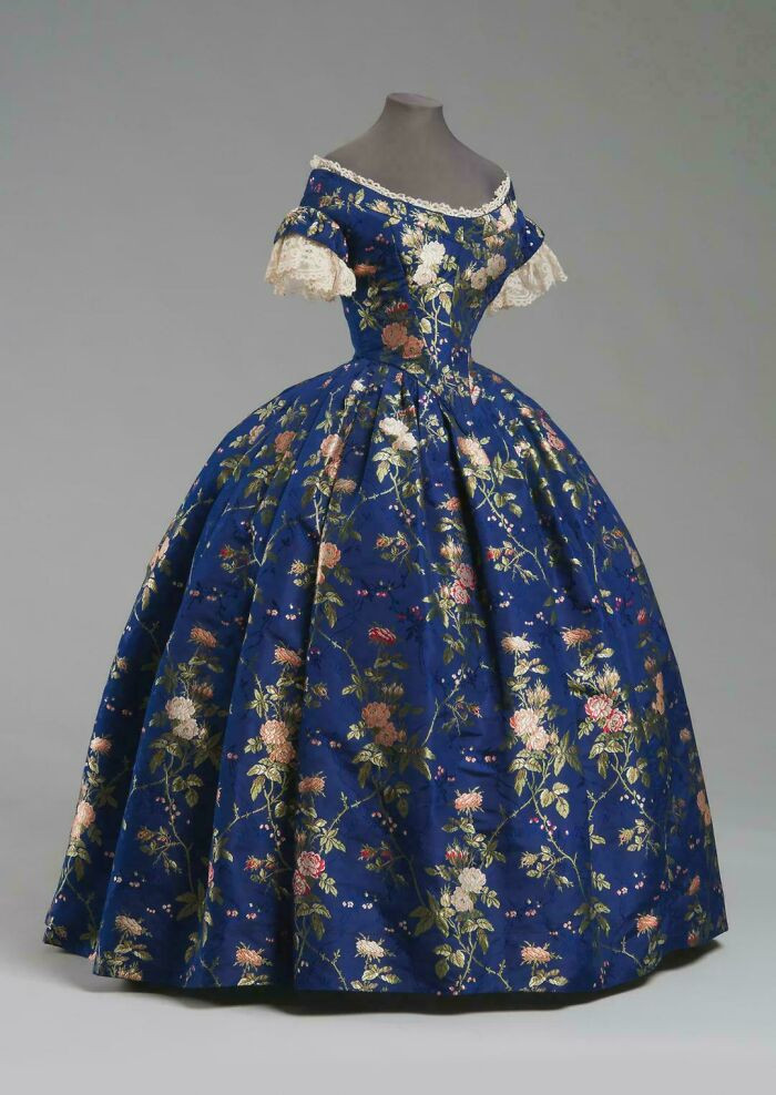 "Beautiful Blue Silk Brocade Dress With A 24 Inch Waist. Us, C.1850"