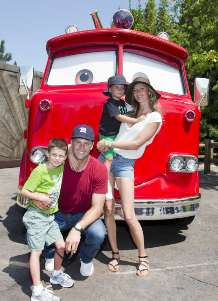 14. Tom Brady and Gisele Bündchen visited Disney back in 2013 when their kids were just 5 and 3