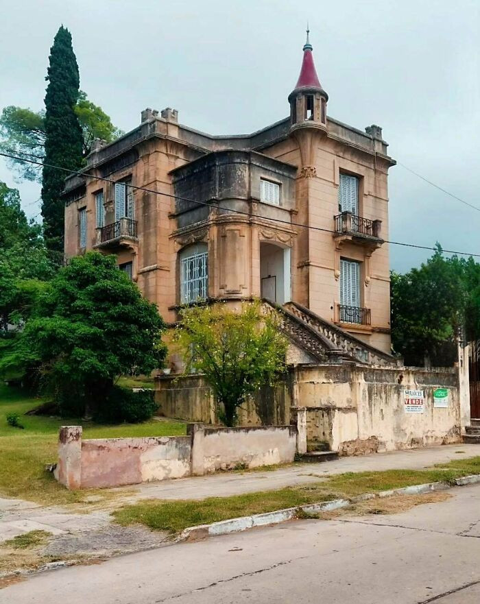 "Beautiful Beaux Arts House In Alta Gracia, Córdoba (Argentina)"