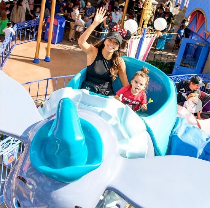 21. Eva Longoria also brought her toddler son, Santiago, to Disney