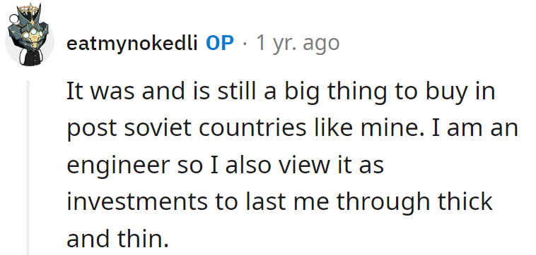 In the post-Soviet style game, she engineers resilience with Levi's—not just denim; it's a survival investment through thick and thin!