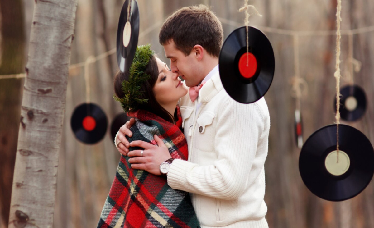 The Best Love Songs of All Time: 18 Songs That Define Romance