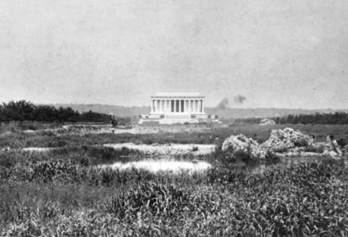 The Lincoln Memorial in Washington, D.C., pictured in 1917, stands as a quiet symbol of a nation in transition, still taking shape as history unfolded around it.