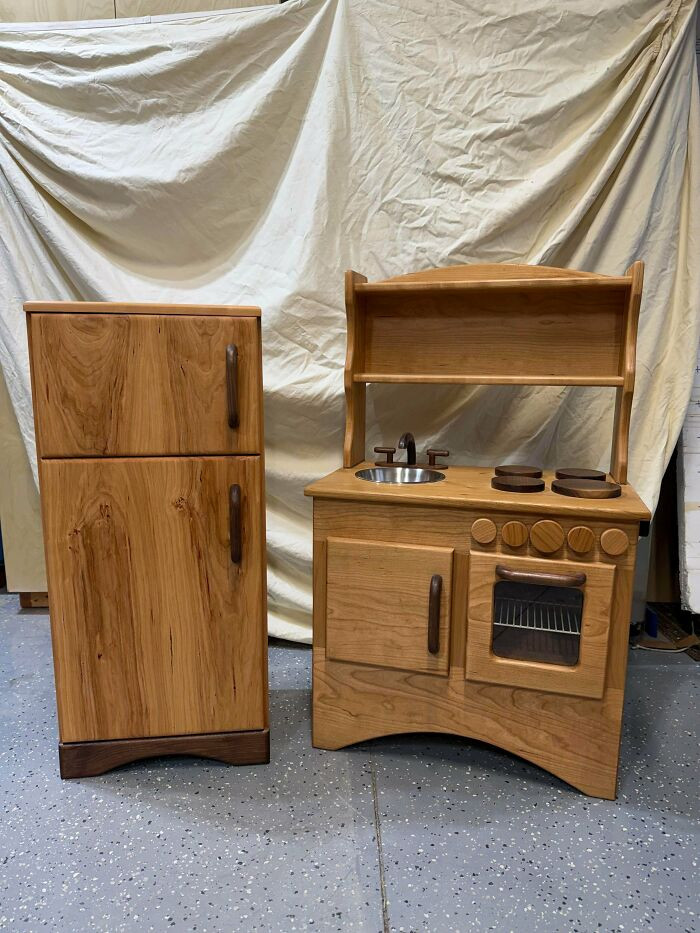 "Cherry Kitchen"