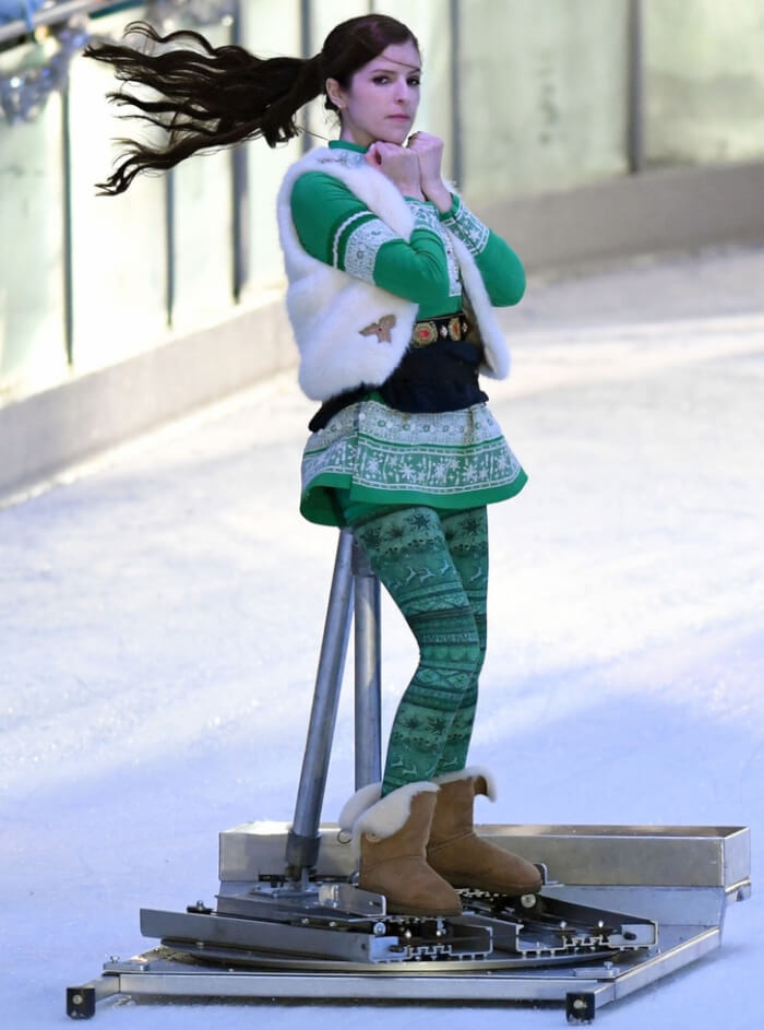 6. Anna Kendrick used a special device to skate on the set of Noelle.