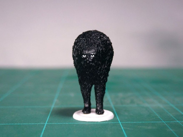 Imagine seeing this sculpture at night when you walk into your house. That looks scary.