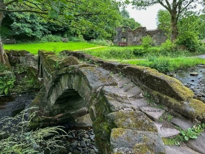 800-Year-Old Packhorse Bridge In Wycoller, Lancashire, England