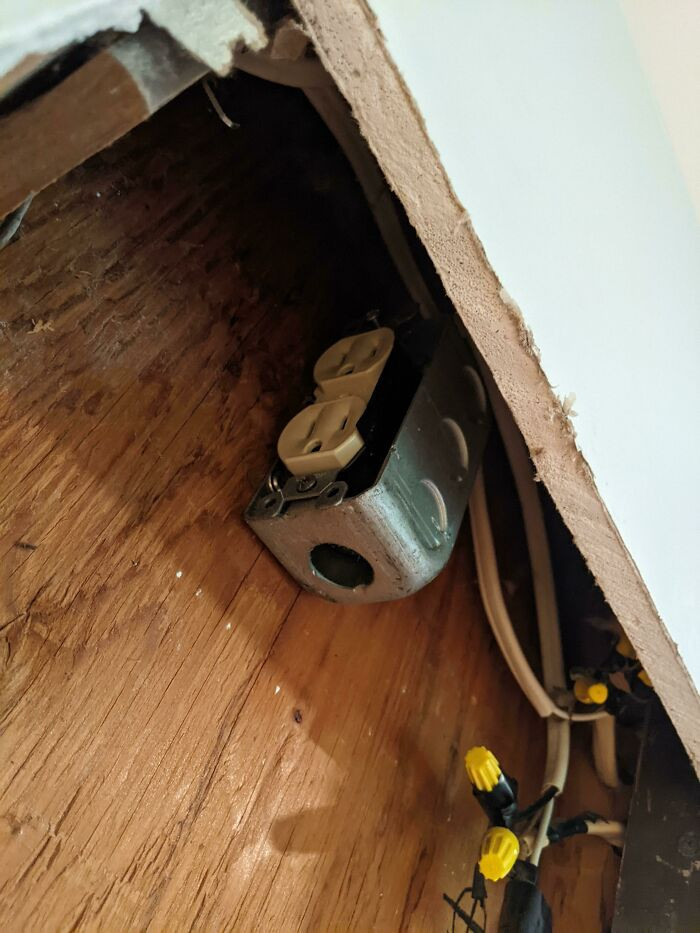 10. Found A Love Outlet In The Wall