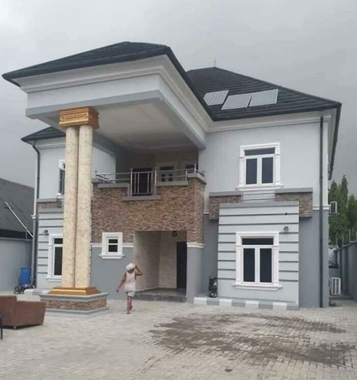 6. This house is quite the spectacle