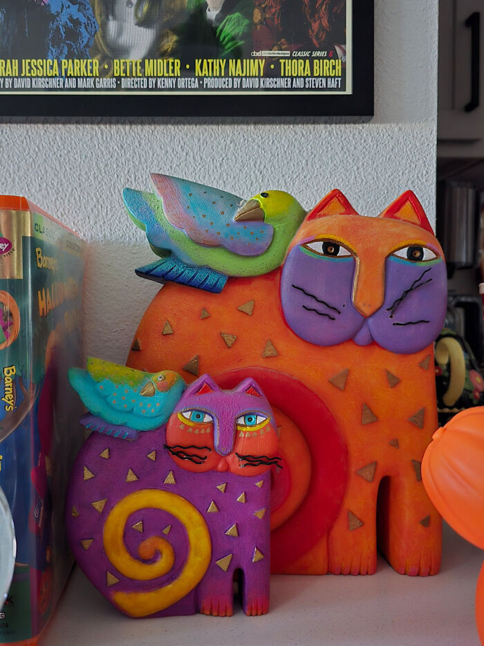 "Found These Two 1999 Laurel Burch Cat Statues Last Night 🥹"
