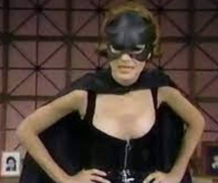 Mark Canton, a Warner Bros. executive, described the incident in the behind-the-scenes documentary Shadow of the Bat: