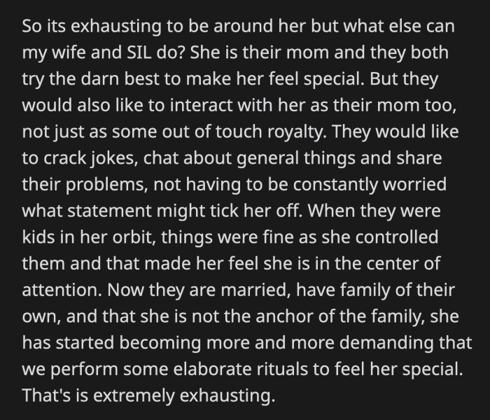 They all asked her to order before standing up. MIL was immediately irate with the lack of platitudes and 'pleases' from OP and his wife.