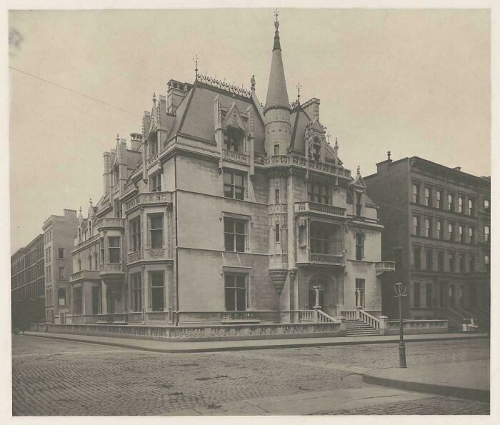 "William And Alva Vanderbilt's Fifth Avenue Château, Home Of Their Nearly 1,200-Guest Costume Ball, C. 1885"