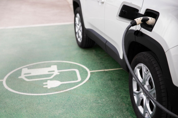 The Pros of Electric Cars