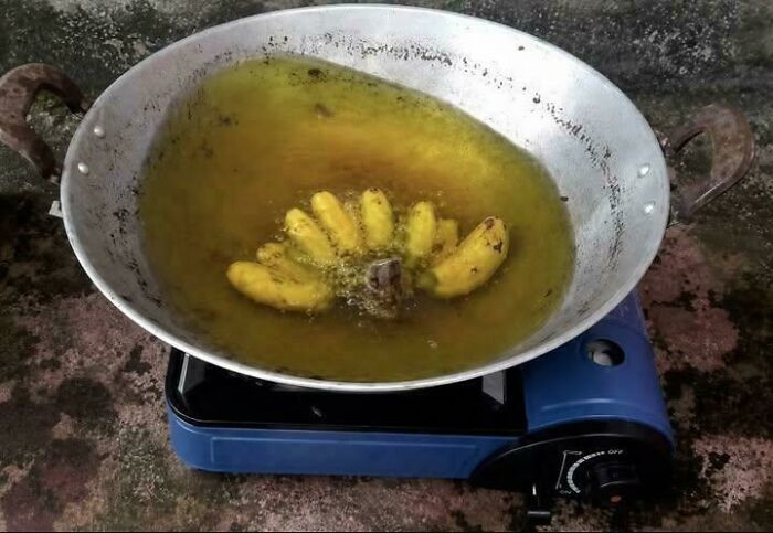 "Is This The Correct Way To Make Fried Banana?"