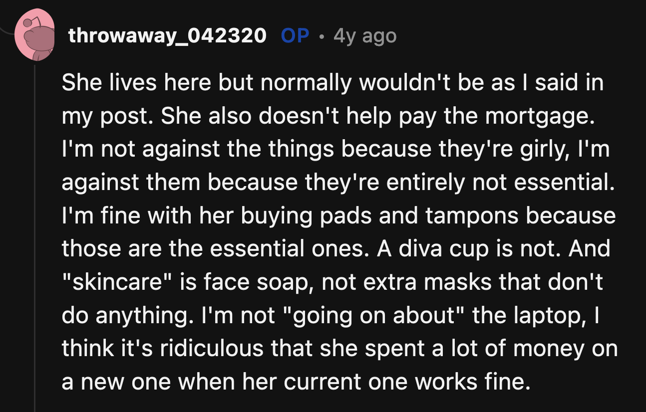 Even in his comments, OP didn't back down from sharing his opinions about his girlfriend's choices.