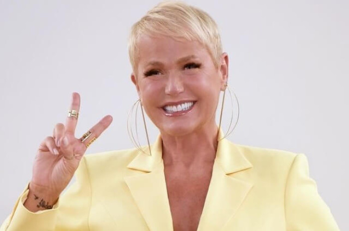 12. Xuxa Meneghel – Net Worth: $160 Million