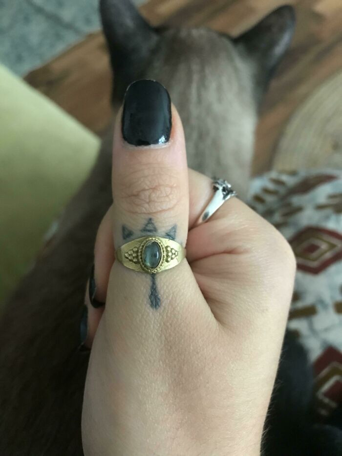 9. This Ring I Bought That Unintenyionally Fits My Tattoo Perfectly…