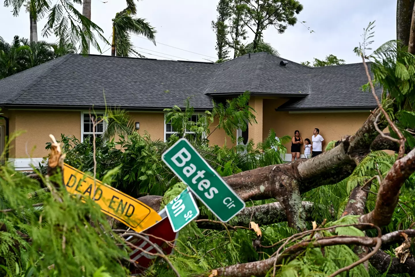 Hurricane Milton leaves Florida in ruins – a stark reminder of nature’s wrath.