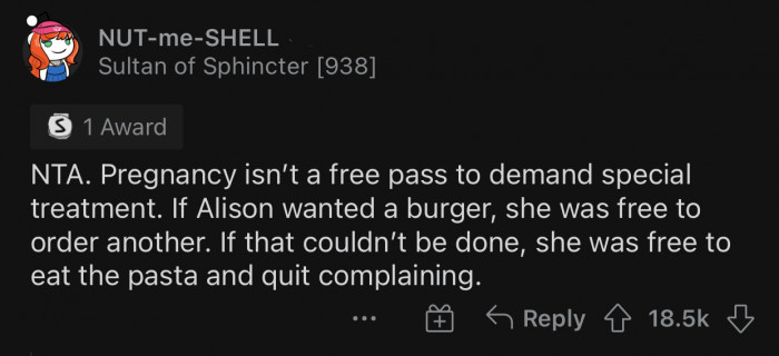 Here's how Reddit users reacted to u/aita_burgers_'s post: