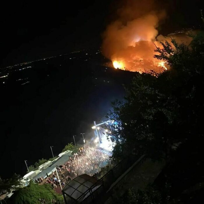 36. Bad situational awareness